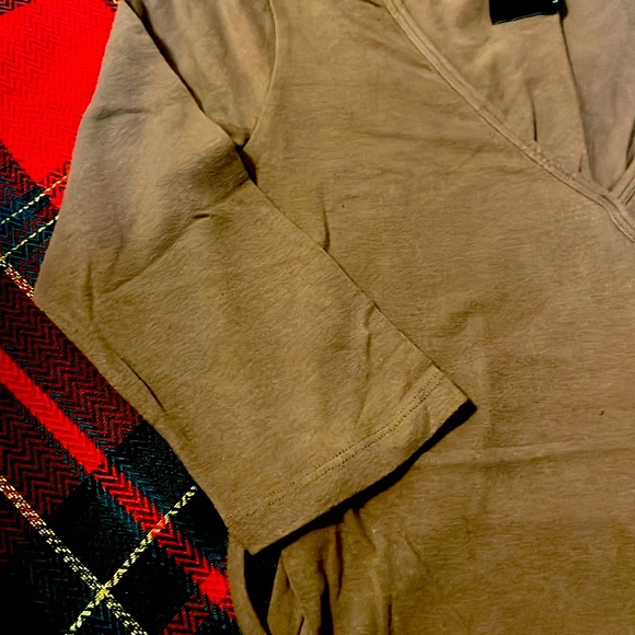 T shirt with detachable strings - Picture 4 of 5